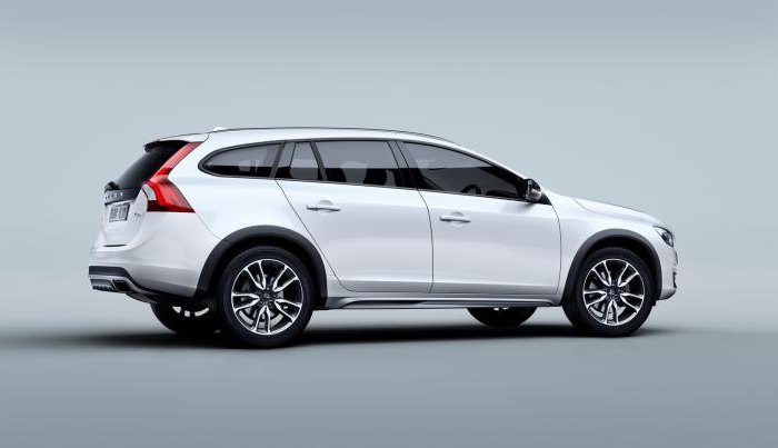 Volvo S60 Cross Country: specifications and customer reviews