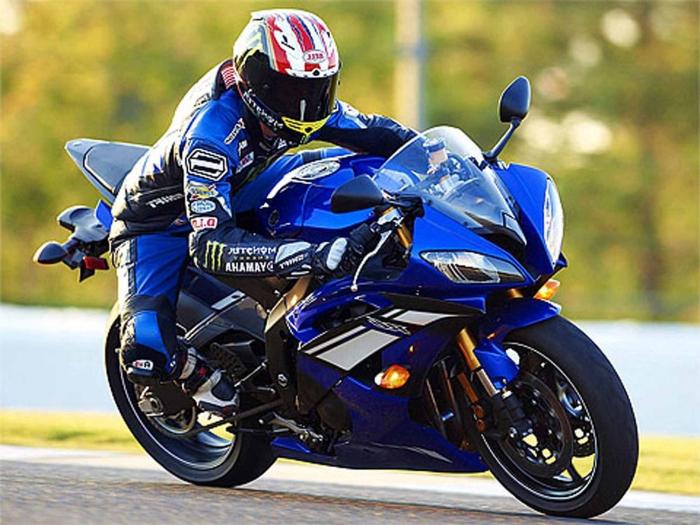 Yamaha R6 - the characteristics of the born to win