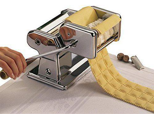  household apparatus for making ravioli
