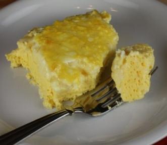How to make an omelet from eggs and milk in the oven?