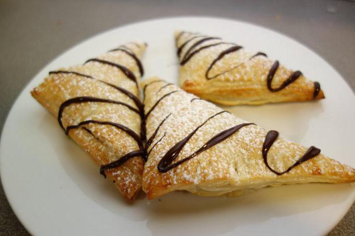 Slices with banana from puff pastry: a recipe with a photo. Puffs with banana from puff yeast dough