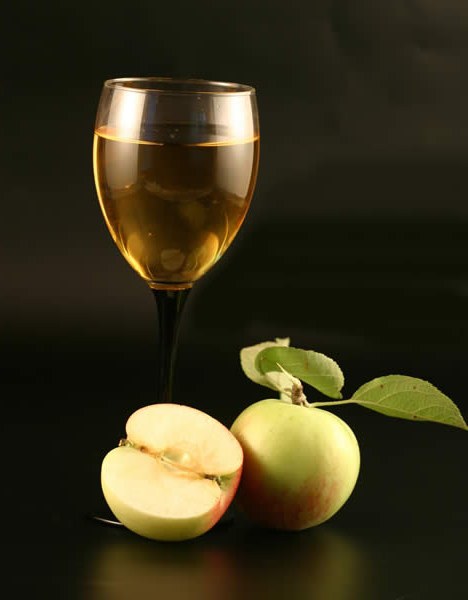 Wine from apples