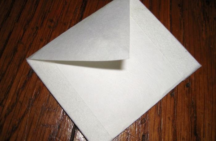 How to make an envelope with your own hands