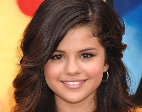 Makeup Selena Gomez: how to draw
