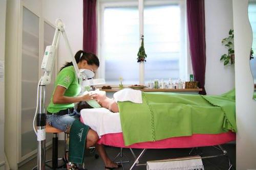 Beauty salons of Omsk: rating, description of procedures and testimonials of visitors