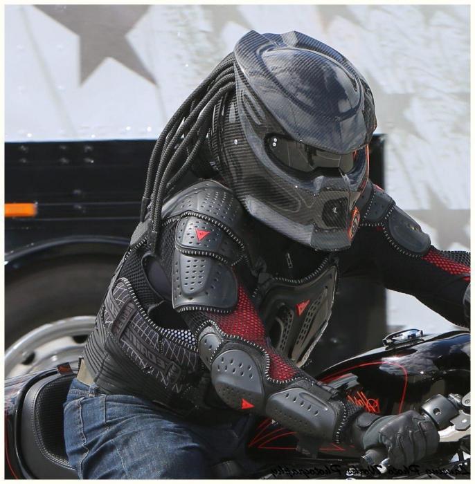 Choosing a helmet for a motorcycle
